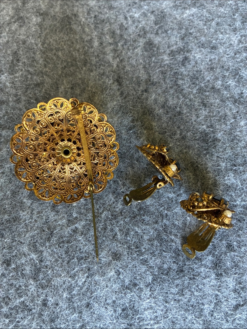 Vintage European Mid-Century Brooch/Earring Set, Collector, Rare. - Picture 2 of 4